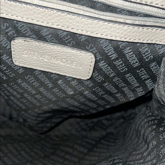 Elegant Gray and Black Steve Madden Women's Backpack - Picture 4 of 5